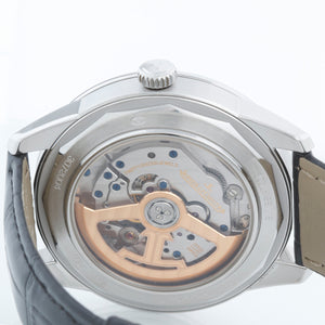 Jaeger LeCoultre Geophysic Universal Time Stainless Steel Men's Watch Ref Q8108420