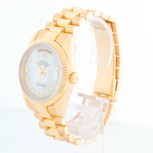 Rolex President Day-Date 18k 118238 Mother of Pearl Roman