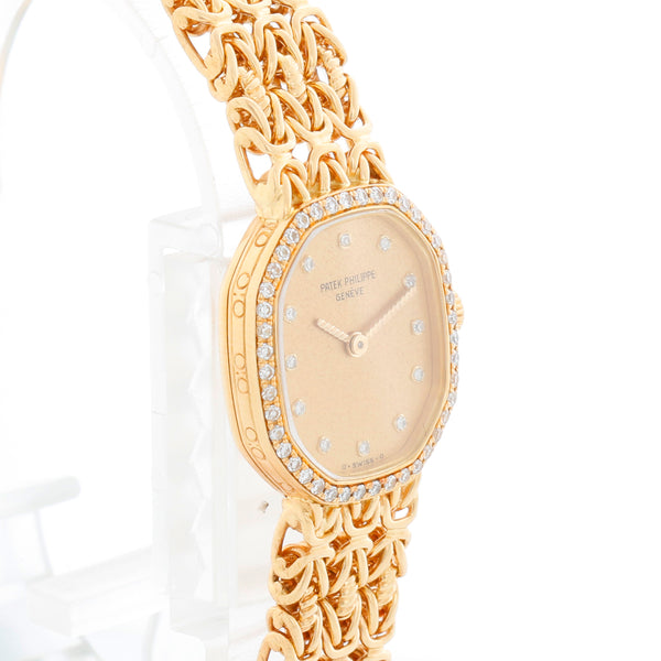 Vintage Patek Philippe 18k Yellow Gold Ladies Watch Ref. 4581-3