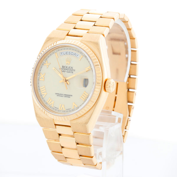 Rolex Oysterquartz President Day-Date Men's Cream Dial 18k Gold Watch 19018
