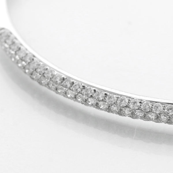 Beautiful 18K White Gold Sparkling Diamond Cuff Bracelet 1.5 cts.