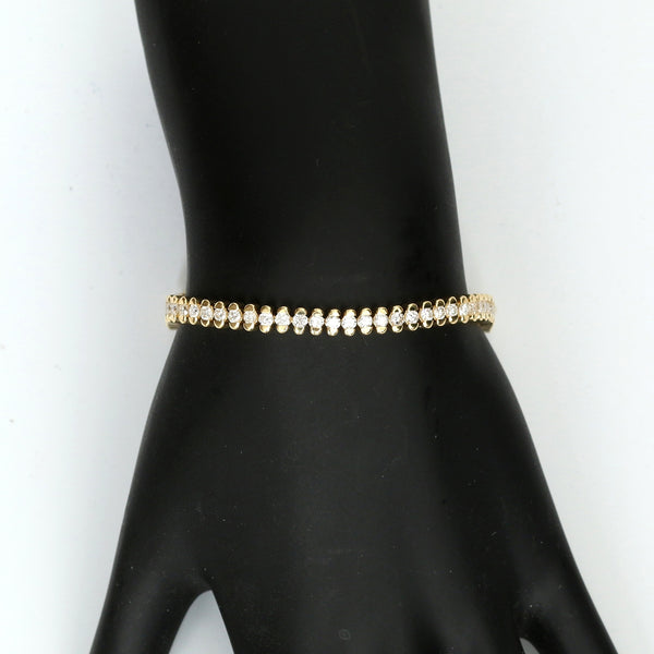 Unique 18k Yellow Gold 5.01 ct. Diamond Tennis Bracelet
