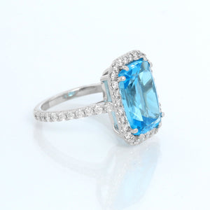 7 Ct. London Topaz & Diamonds White Gold Ring Size 6