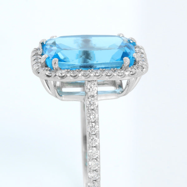 7 Ct. London Topaz & Diamonds White Gold Ring Size 6