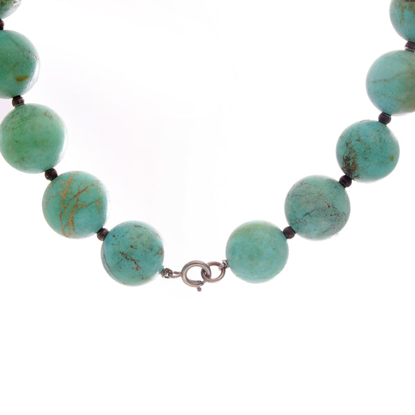 Beautiful Turquoise Bead Necklace