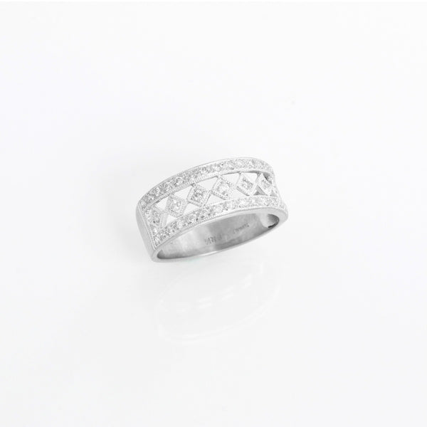 Naomi White Gold & Diamond Ring Size 7