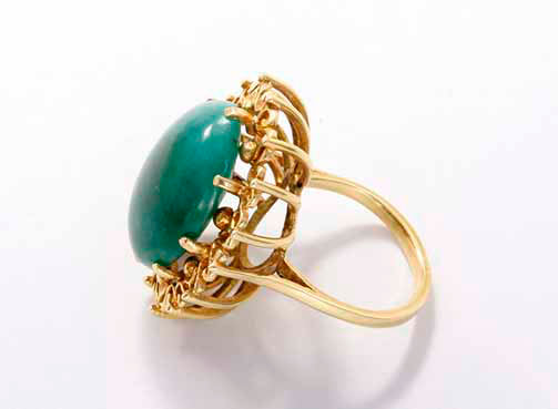 Beautiful Yellow Gold Jade Ring Sz. 5.75