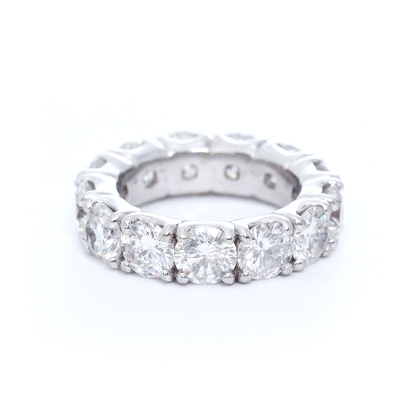 18K White Gold Diamond Eternity Band Size 6