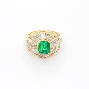 18K Yellow Gold Emerald and Diamond Ring SZ. 6.75