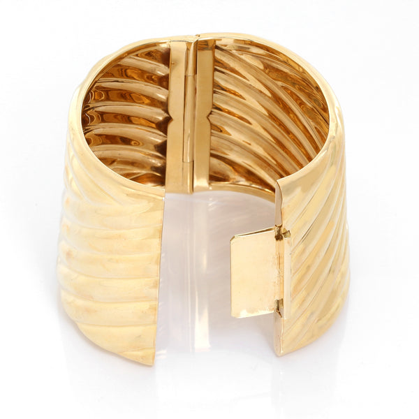 Large 14K Yellow Gold Fluted Hinged Cuff