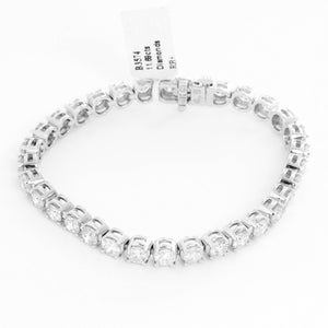Beautiful 14k White Gold and 11.69 ct. Diamond Tennis Bracelet