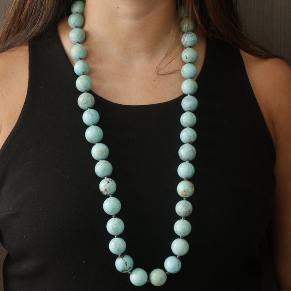 Beautiful Turquoise Bead Necklace