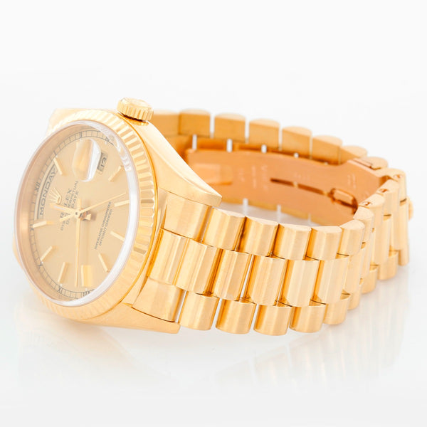 Men's 18 Gold Rolex President - Day-Date Watch 18238 Champagne Dial