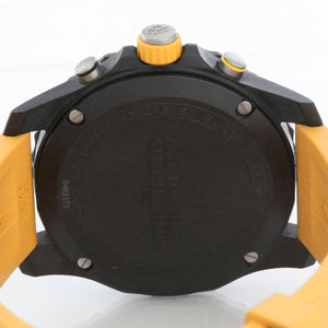 Breitling Endurance Pro Breitlight 44mm Yellow X82310