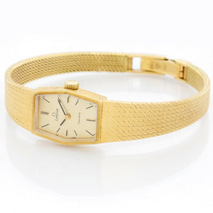 Omega 18K Yellow Gold Classic Watch  Ref 8261