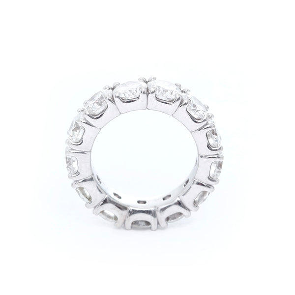 18K White Gold Diamond Eternity Band Size 6