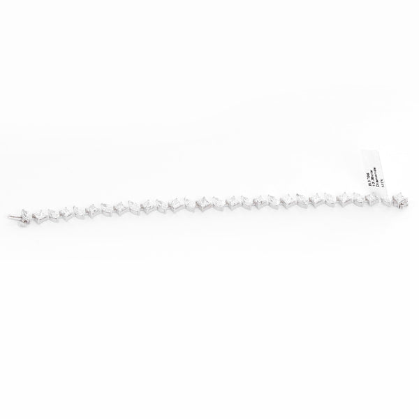 Stunning 18K White gold Tennis Bracelet 13.39 cts.
