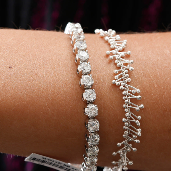 Beautiful 14k White Gold and 11.69 ct. Diamond Tennis Bracelet