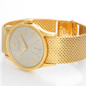 Vintage Patek Philppe & Co. for Gubelin 18K Yellow Gold Calatrava Ref 2545 – Image 2