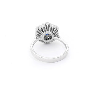 18K White Gold Sapphire and Diamond Ring SZ. 6.75