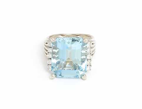 14k White Gold Diamond and Aquamarine Ring Sz. 6-1/2 