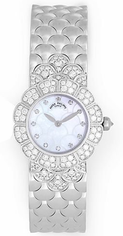 Patek Philippe 18k White Gold 116 Diamond Mother of Pearl Ladies Watch 4872/1G