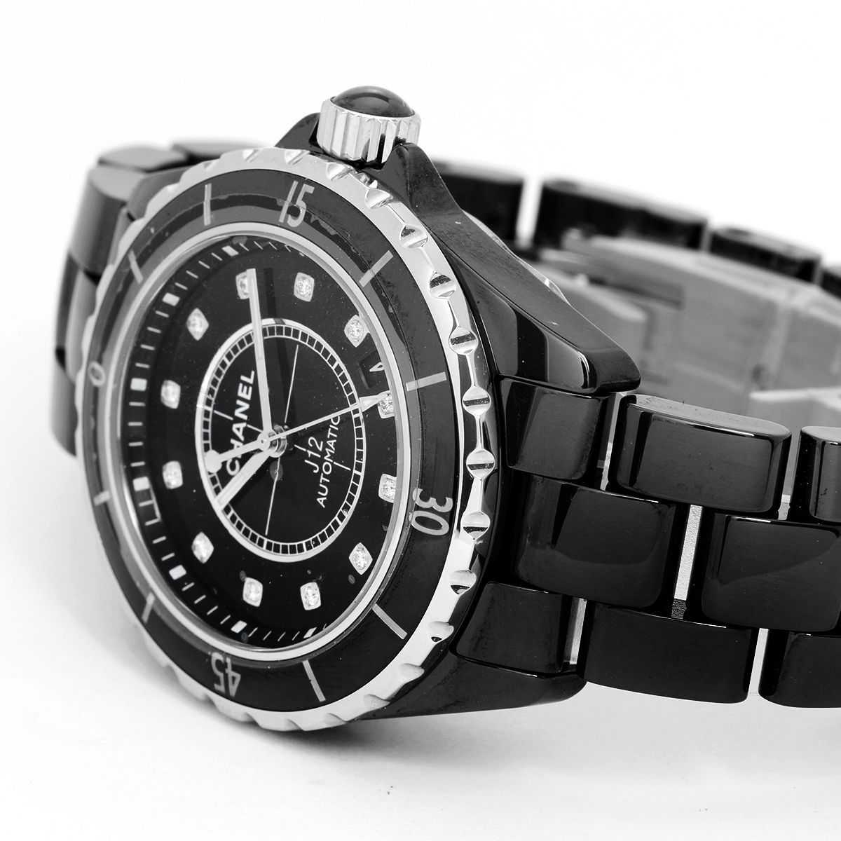 Chanel 2025 j12 h1626