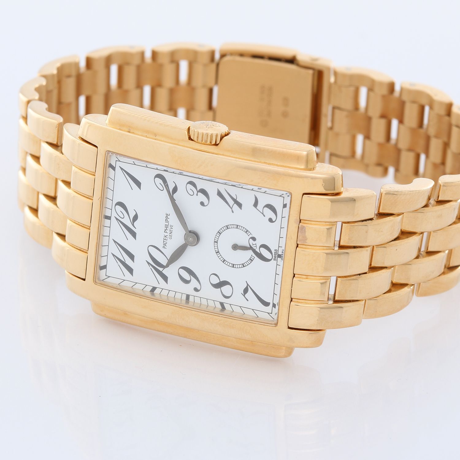 PATEK PHILIPPE  REFERENCE 4224/1 A YELLOW GOLD RECTANGULAR