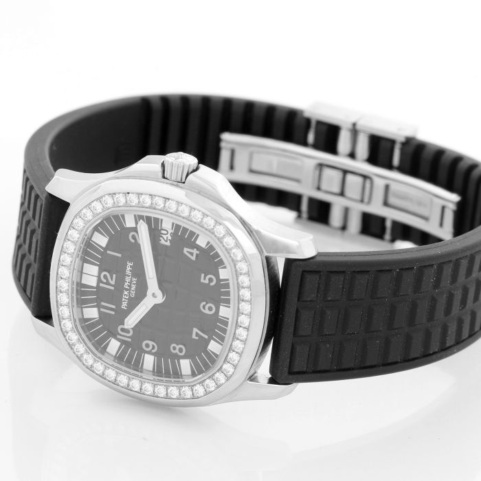 Patek Philippe Aquanaut Ladies Stainless Steel Diamond Watch Ref. 4961
