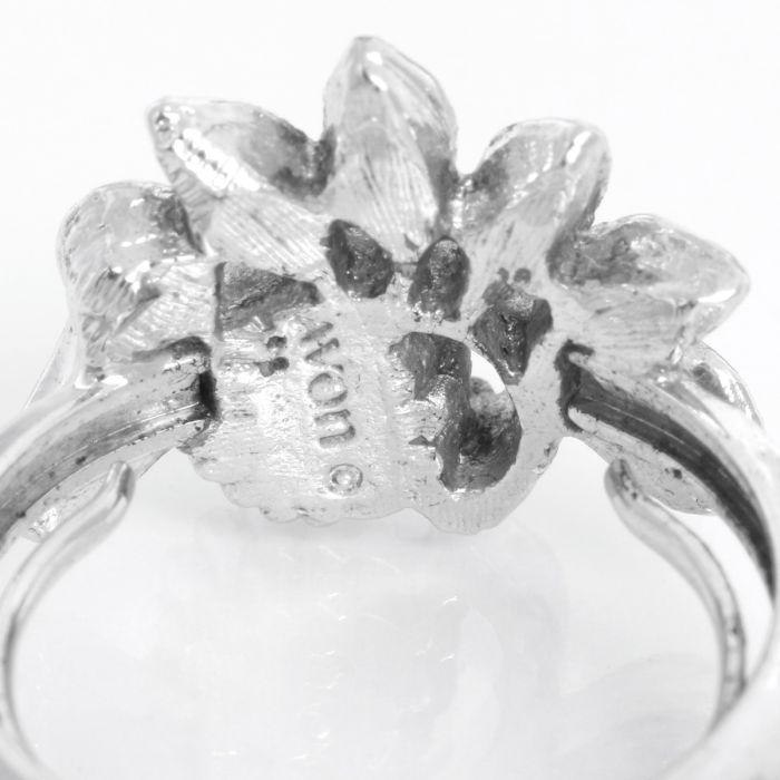 Vintage Avon 1974 Fan Fare Silver Pearl and Crystal Rhinestone Ring Size 5