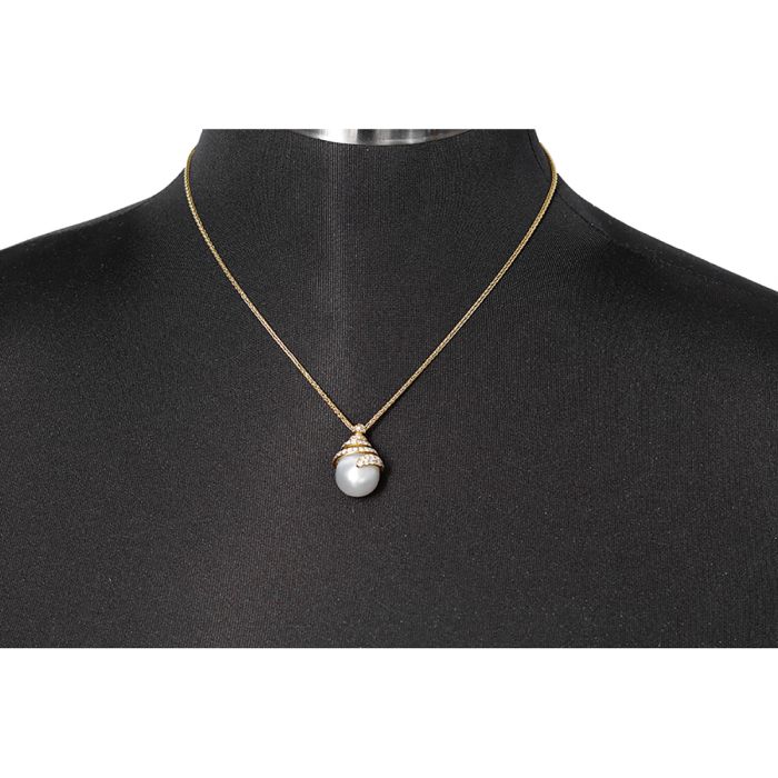Yvel pearl necklace new arrivals