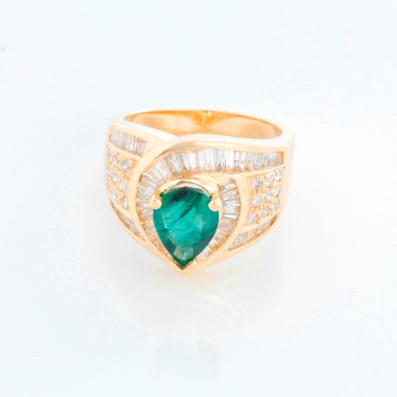 Emerald and Diamond Fashion 14K Yellow Gold Ring Size 7 1/4