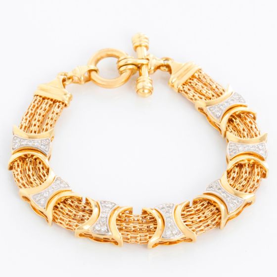 Beautiful 18K Yellow Gold Diamond Bracelet