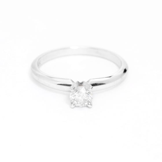 14K White Gold Diamond Ring Size 6.5