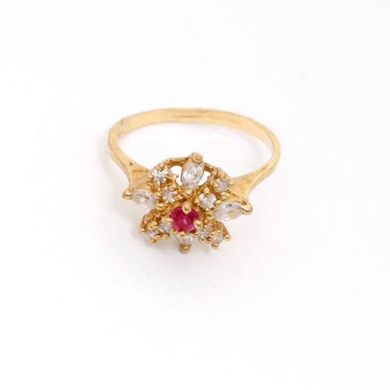 10K Yellow Gold Diamond Flower Ring Size 6.5