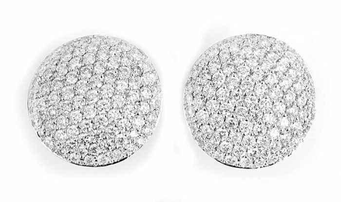 Beautiful Pave Diamond 18K White Gold Button Earrings